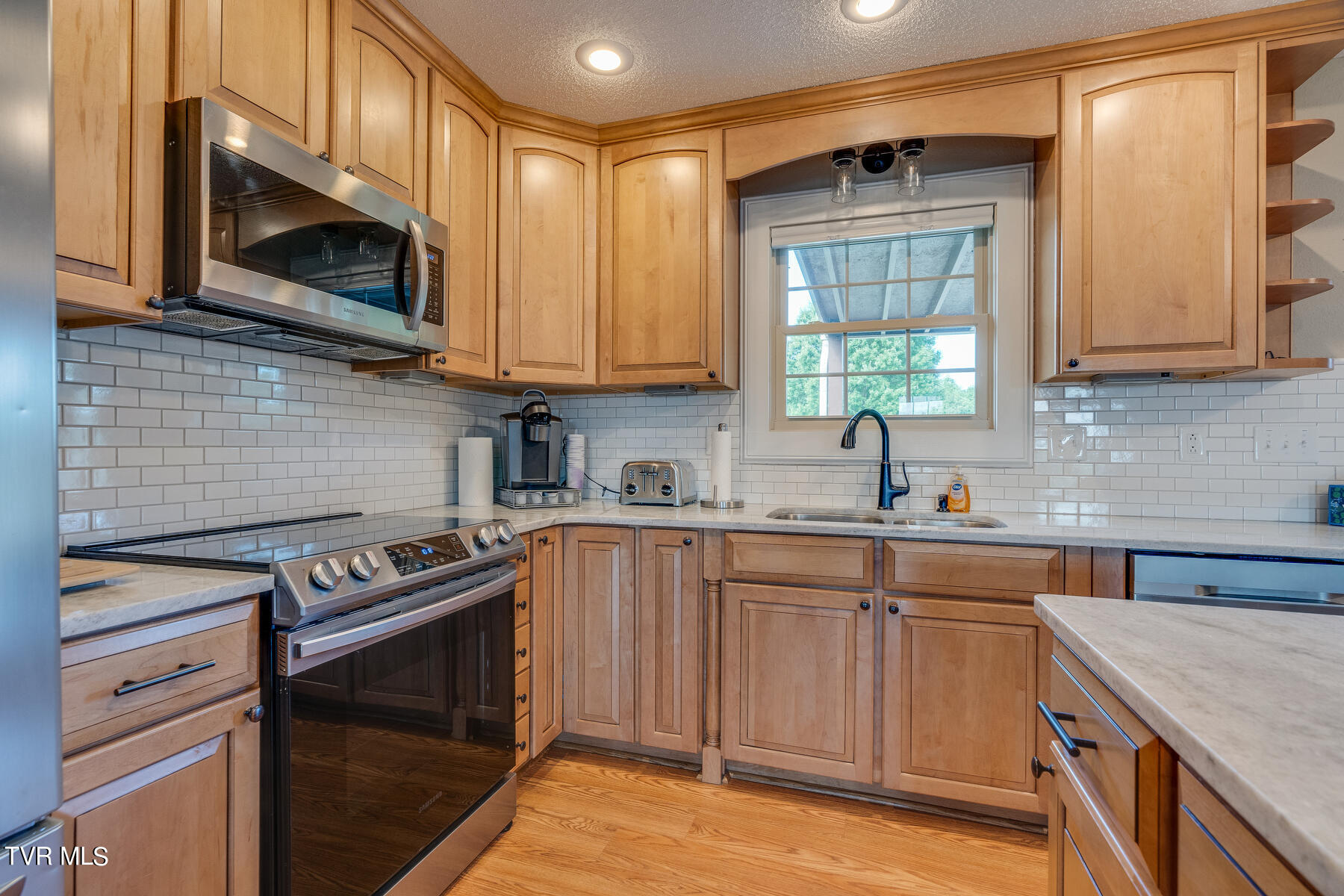 108 Willocks Road Johnson City, TN 37601 - Photo 17 of 53 015