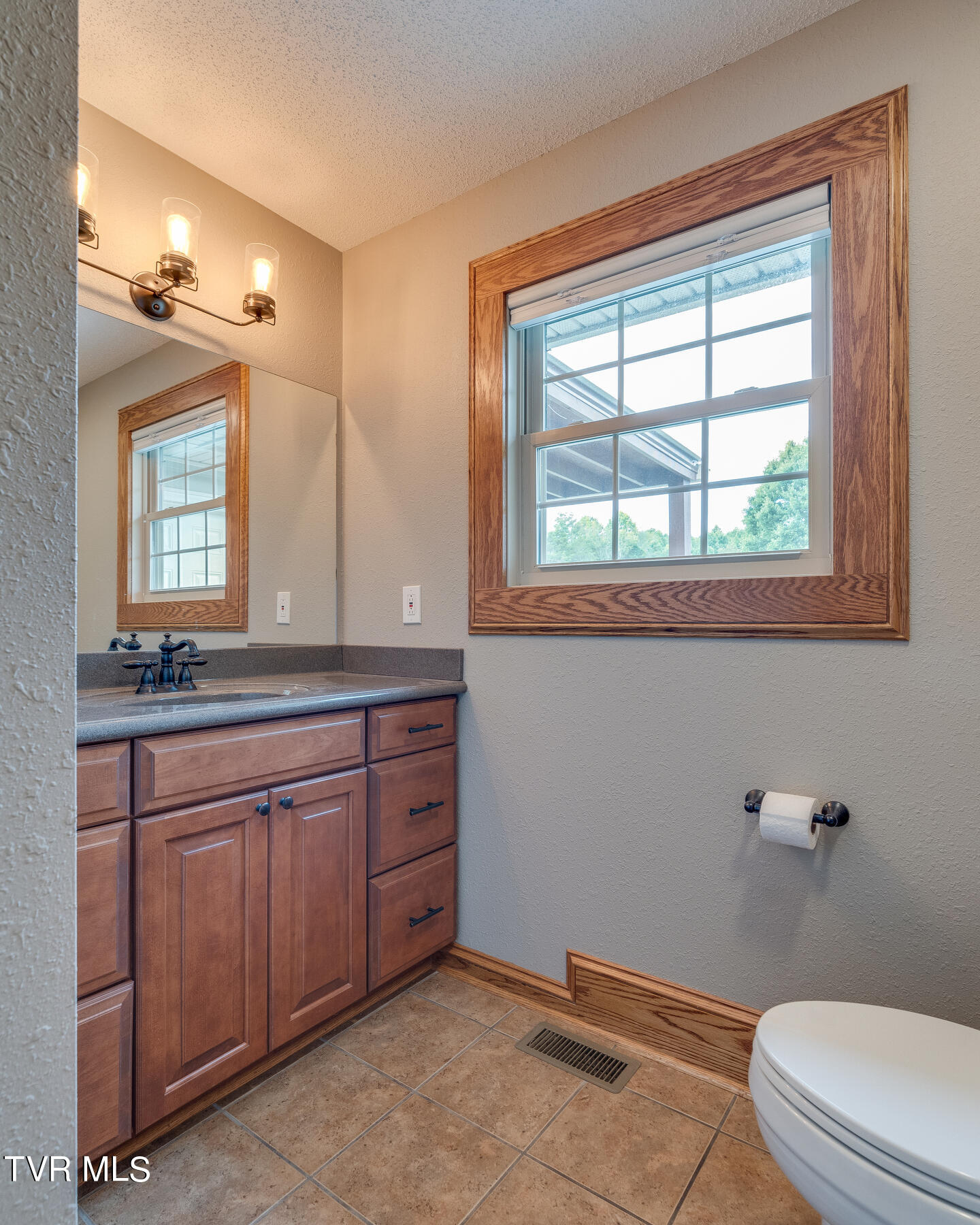 108 Willocks Road Johnson City, TN 37601 - Photo 21 of 53 018