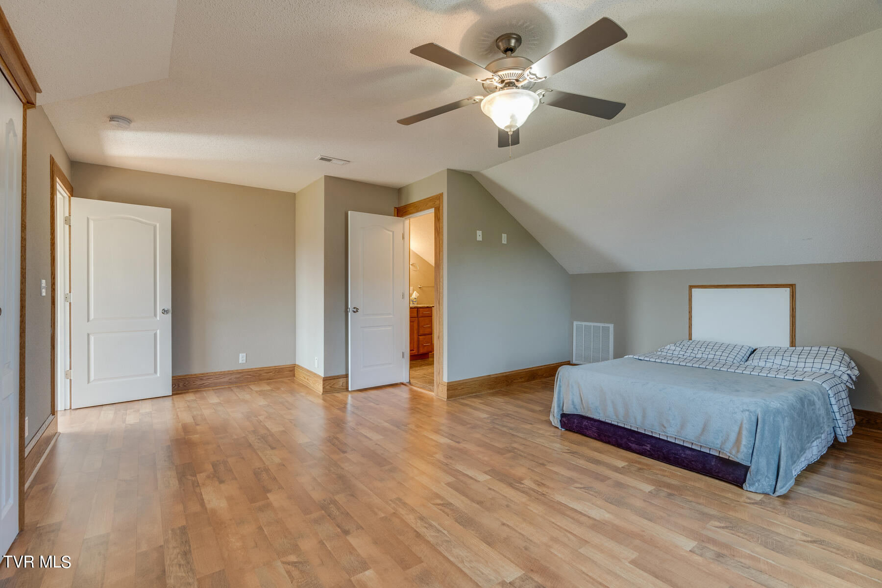 108 Willocks Road Johnson City, TN 37601 - Photo 33 of 53 029