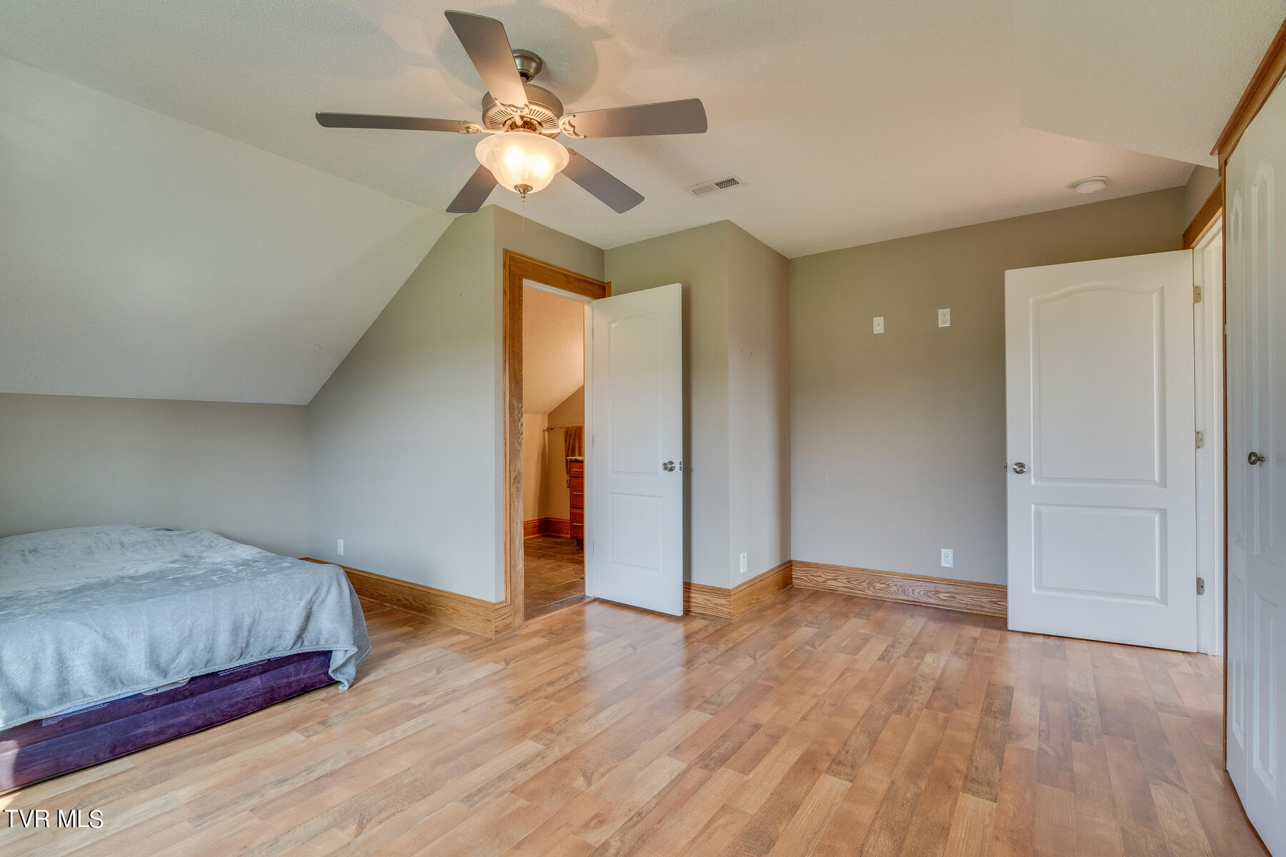 108 Willocks Road Johnson City, TN 37601 - Photo 36 of 53 033