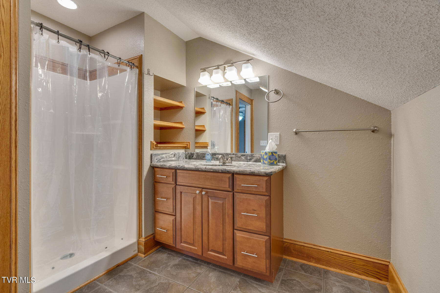 108 Willocks Road Johnson City, TN 37601 - Photo 37 of 53 031