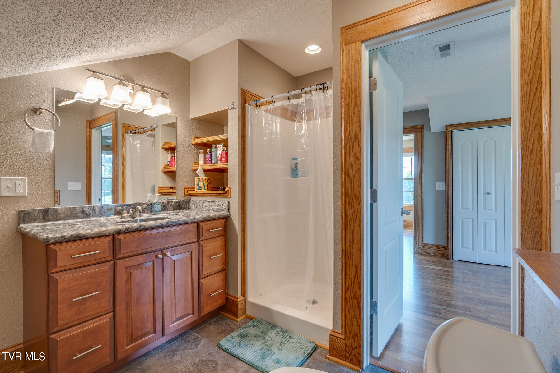 108 Willocks Road Johnson City, TN 37601 - Photo 38 of 53 035