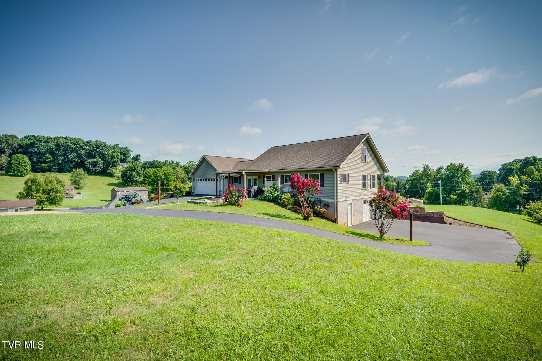 108 Willocks Road Johnson City, TN 37601 - Photo 45 of 53 040