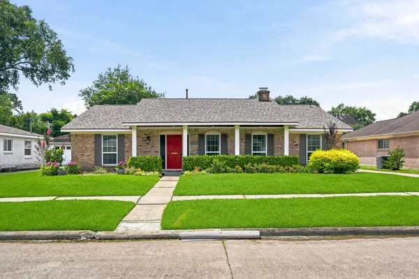 $3,175 | 6131 Yarwell Drive, Houston, TX 77096