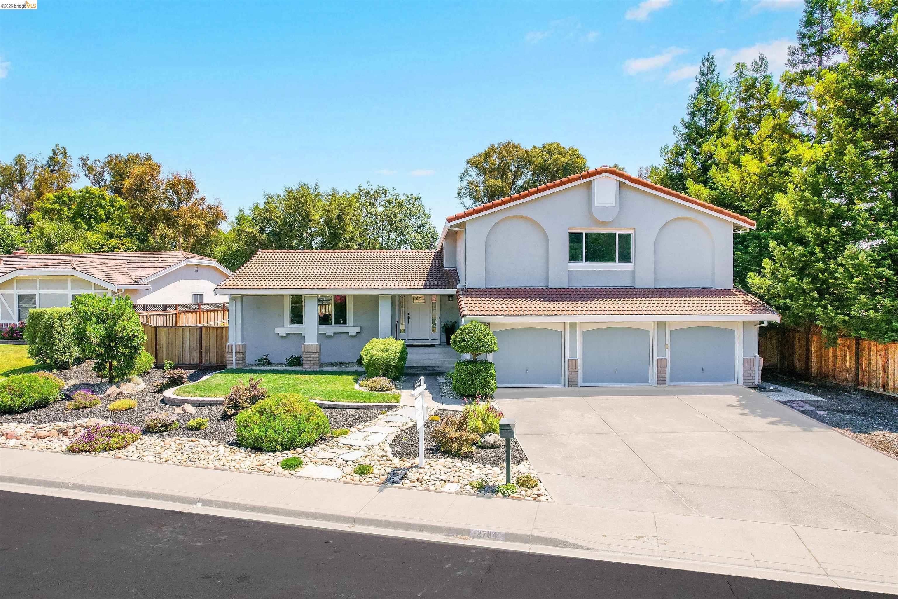 2704 Mohawk Circle San Ramon, CA 94583 - Photo 3 of 79