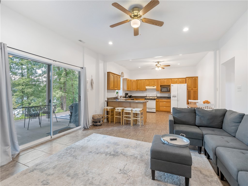 304 Whitewater Lake Road Tamassee, SC 29686 - Photo 29 of 36 lover level walkout living area