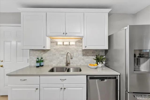 $425,000 | 1254 Bonheur Drive, St. Louis, MO 63146