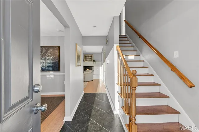 $425,000 | 1254 Bonheur Drive, St. Louis, MO 63146