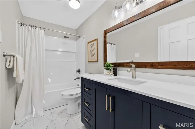 $425,000 | 1254 Bonheur Drive, St. Louis, MO 63146