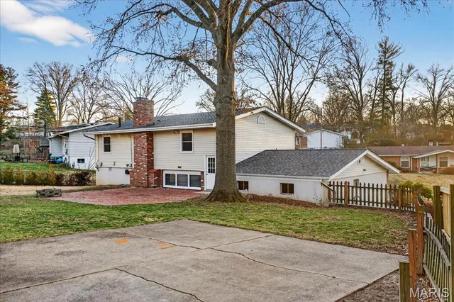 $425,000 | 1254 Bonheur Drive, St. Louis, MO 63146