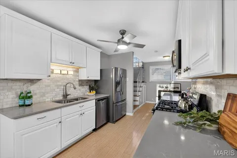 $425,000 | 1254 Bonheur Drive, St. Louis, MO 63146