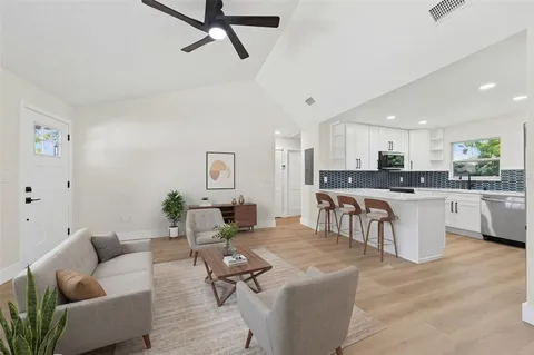 $459,000 | 5406 11th Avenue South, Gulfport, FL 33707