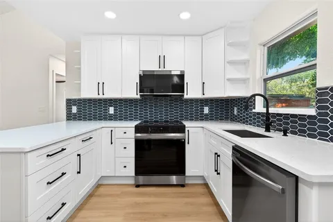 $459,000 | 5406 11th Avenue South, Gulfport, FL 33707