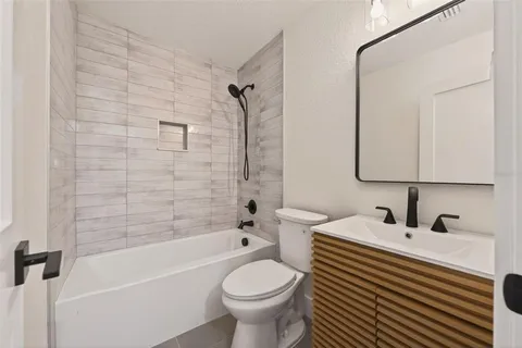 $459,000 | 5406 11th Avenue South, Gulfport, FL 33707