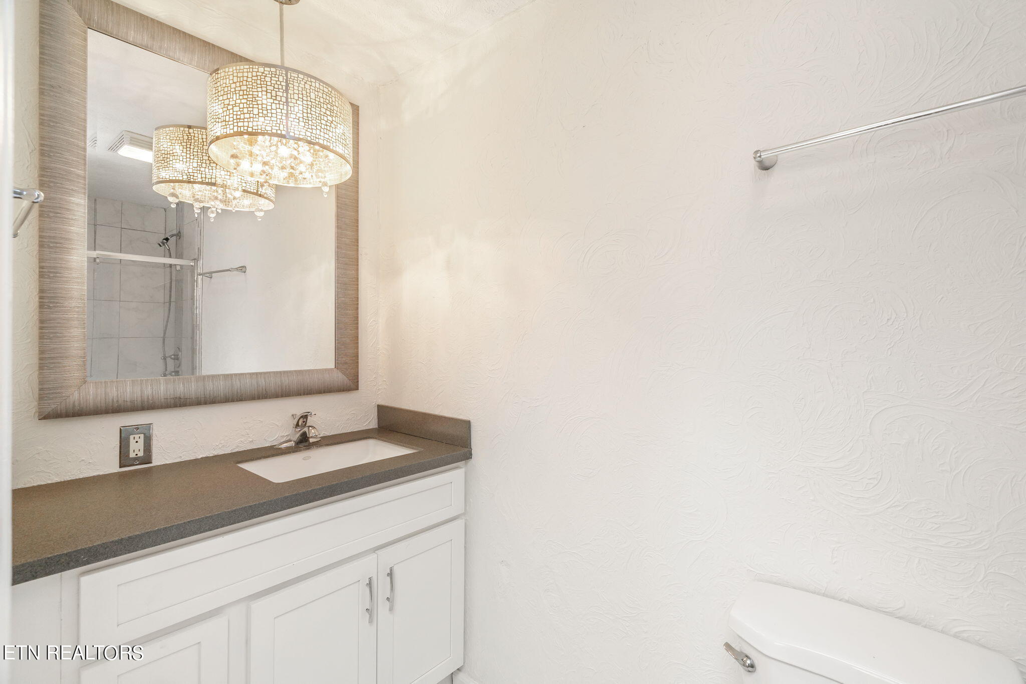 7013 Wright Road Knoxville, TN 37931 - Photo 12 of 23 25-web-or-mls-7013 Wright Road-26