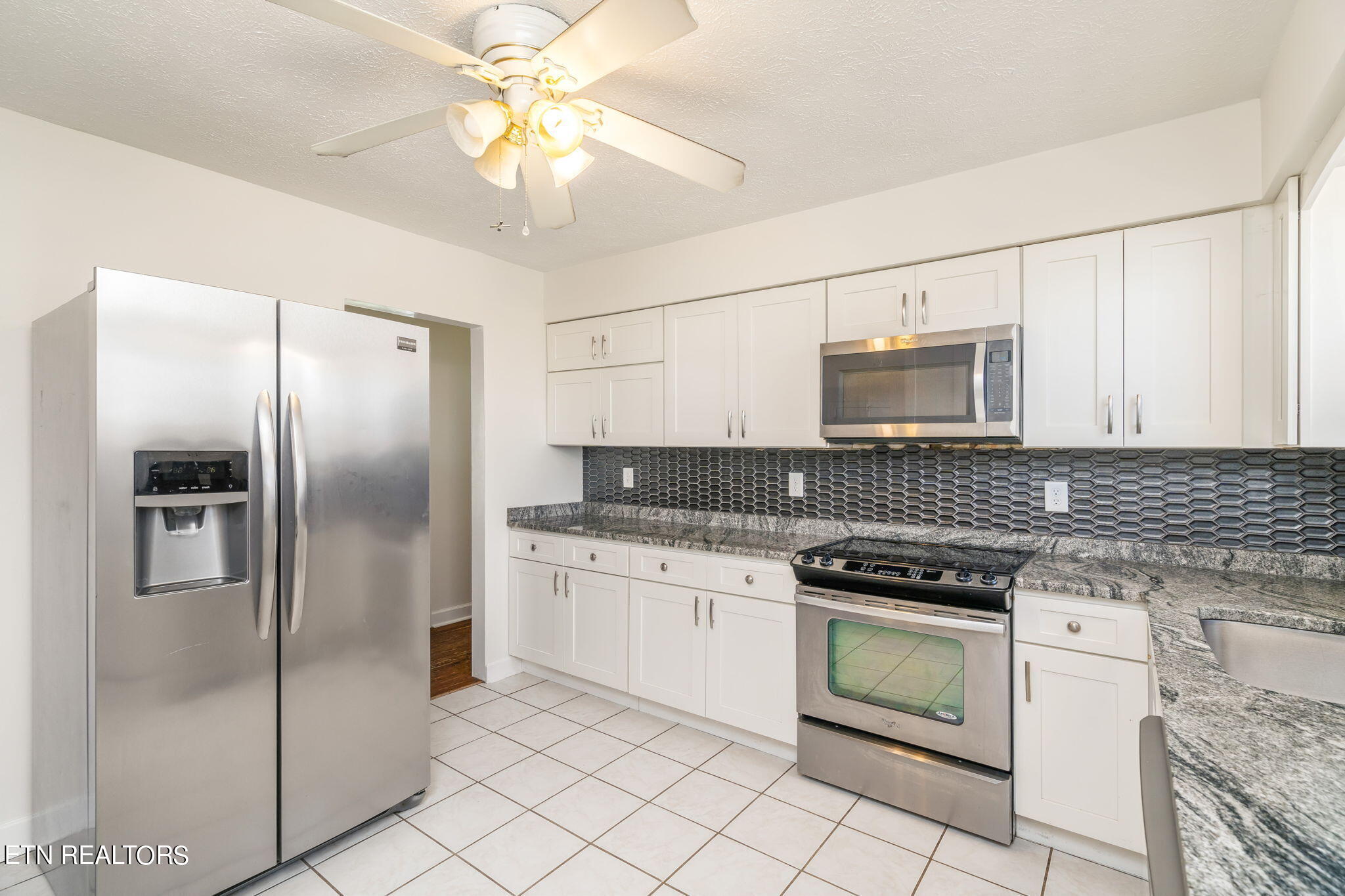 7013 Wright Road Knoxville, TN 37931 - Photo 15 of 23 13-web-or-mls-7013 Wright Road-14