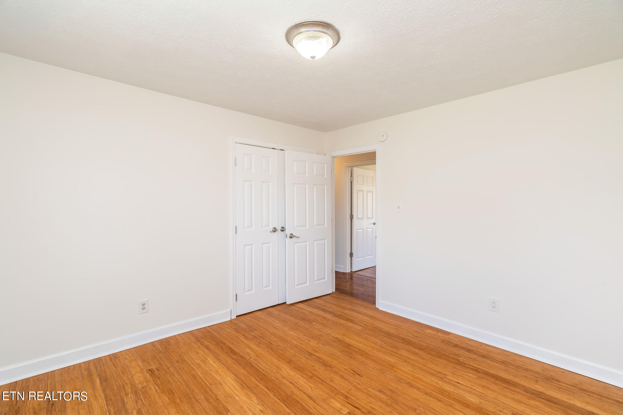 7013 Wright Road Knoxville, TN 37931 - Photo 7 of 23 22-web-or-mls-7013 Wright Road-23