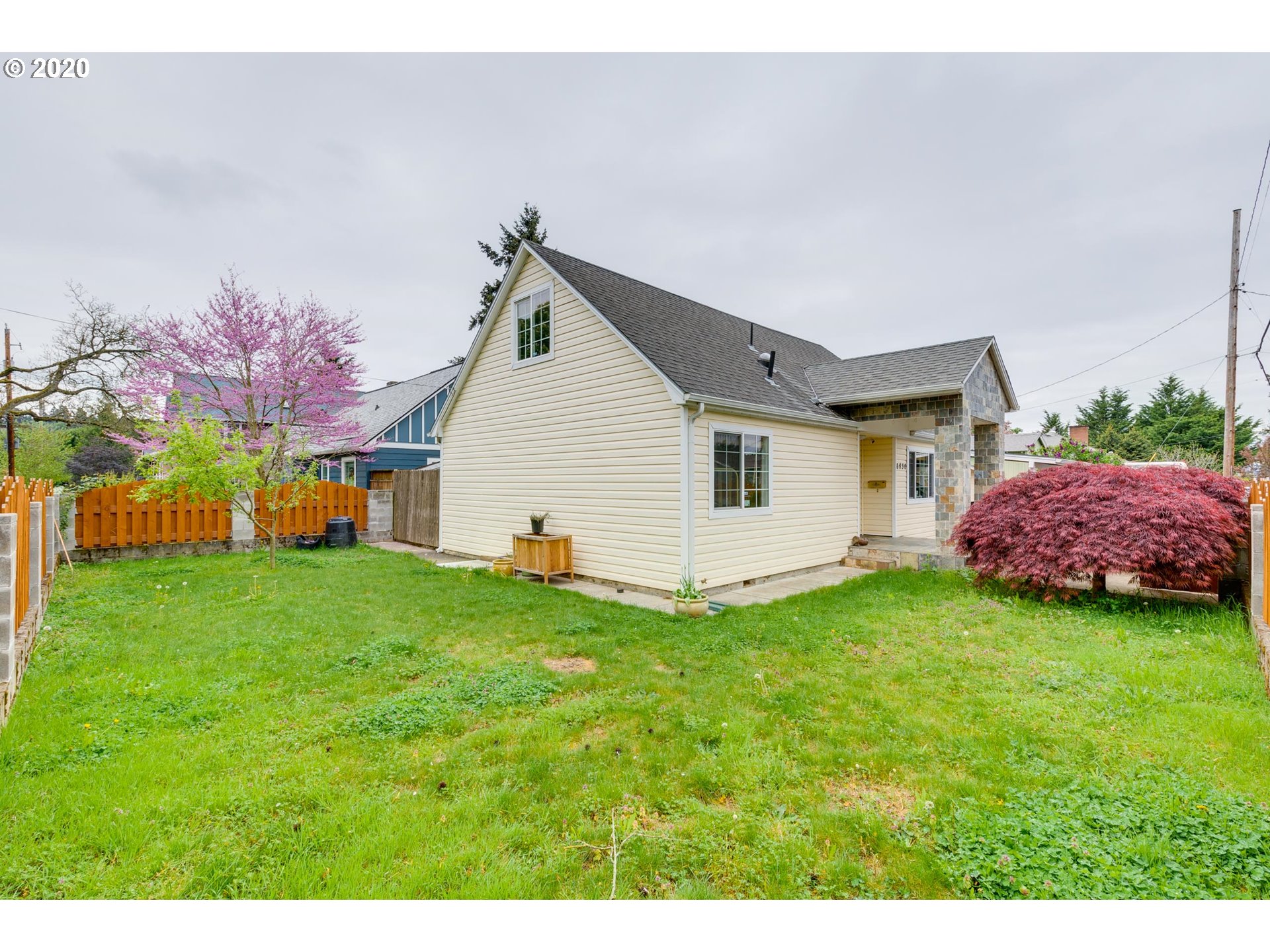6830 Northeast Pacific Street Portland, OR 97213 - Photo 17 of 18 Gallery Image 17