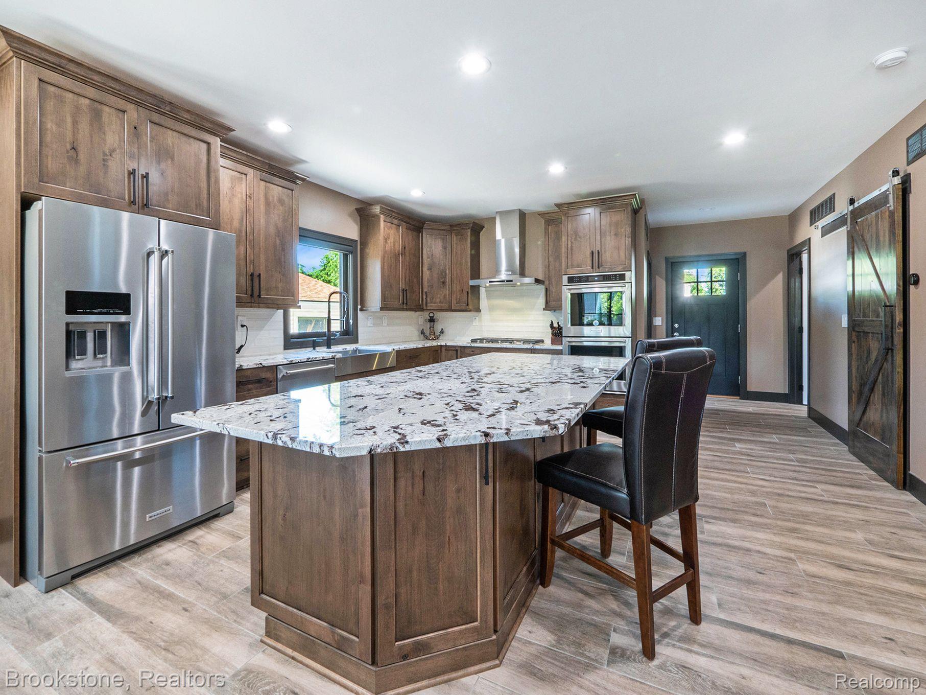 428 Taylor Avenue Rochester, MI 48307 - Photo 10 of 27 Gallery Image 10