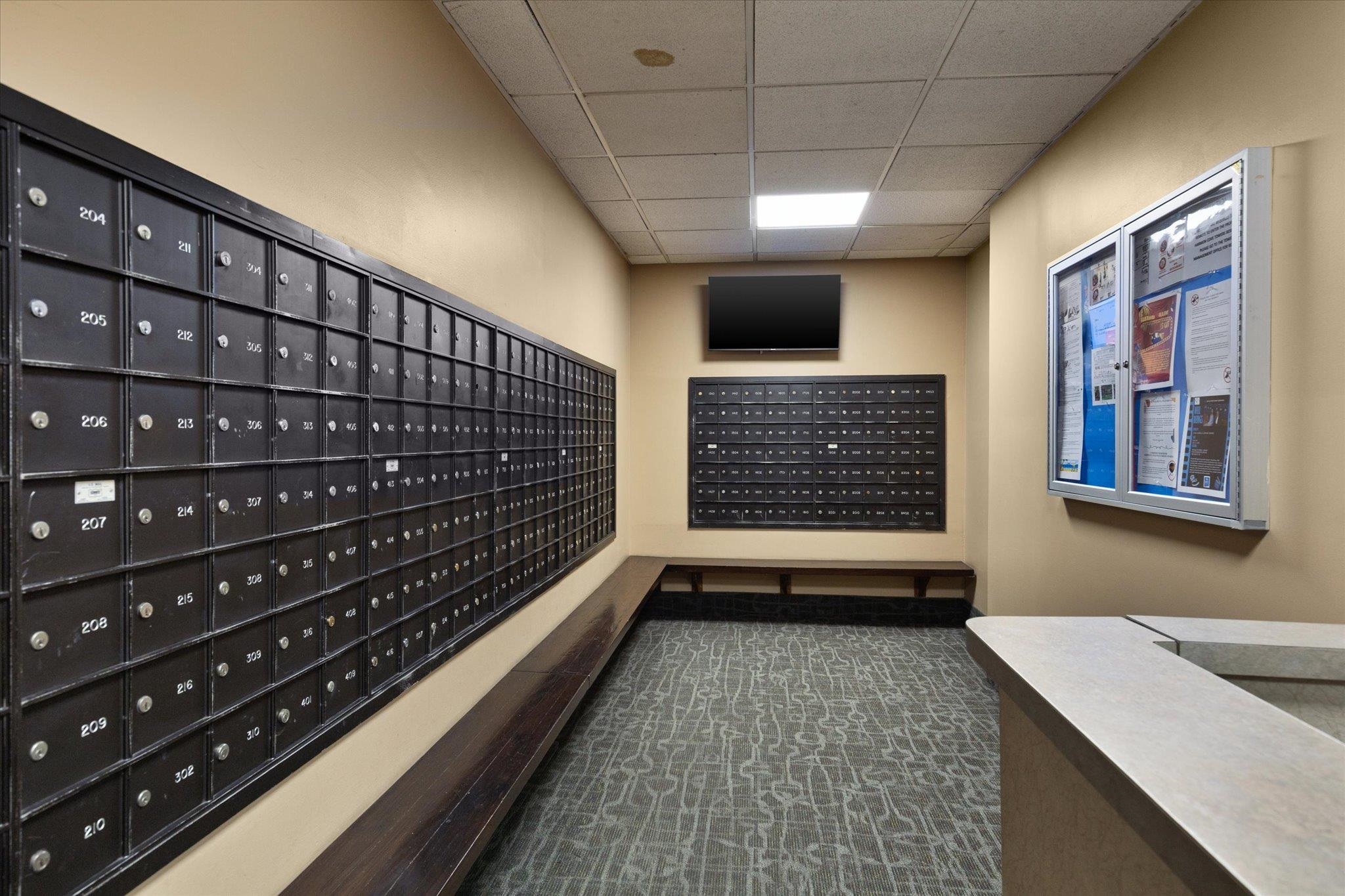1705 Harmon Cove Tower, Unit 1705 Secaucus, NJ 07094 - Photo 32 of 49 a view of entryway