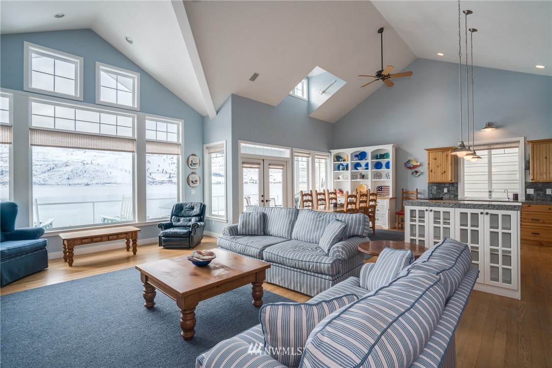 237 Key Lane Chelan, WA 98816 - Photo 12 of 25