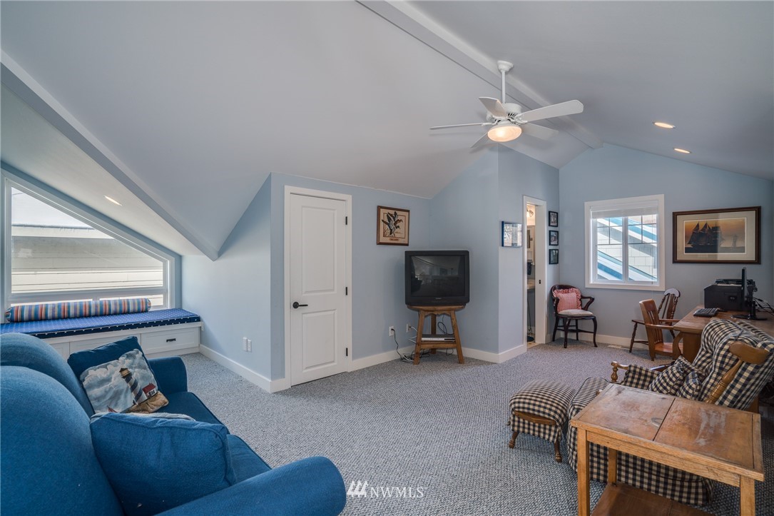 237 Key Lane Chelan, WA 98816 - Photo 17 of 25