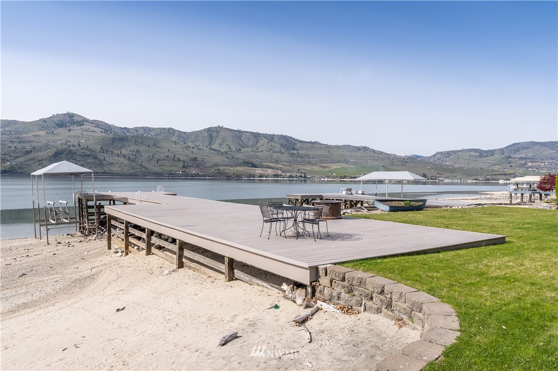 237 Key Lane Chelan, WA 98816 - Photo 7 of 25