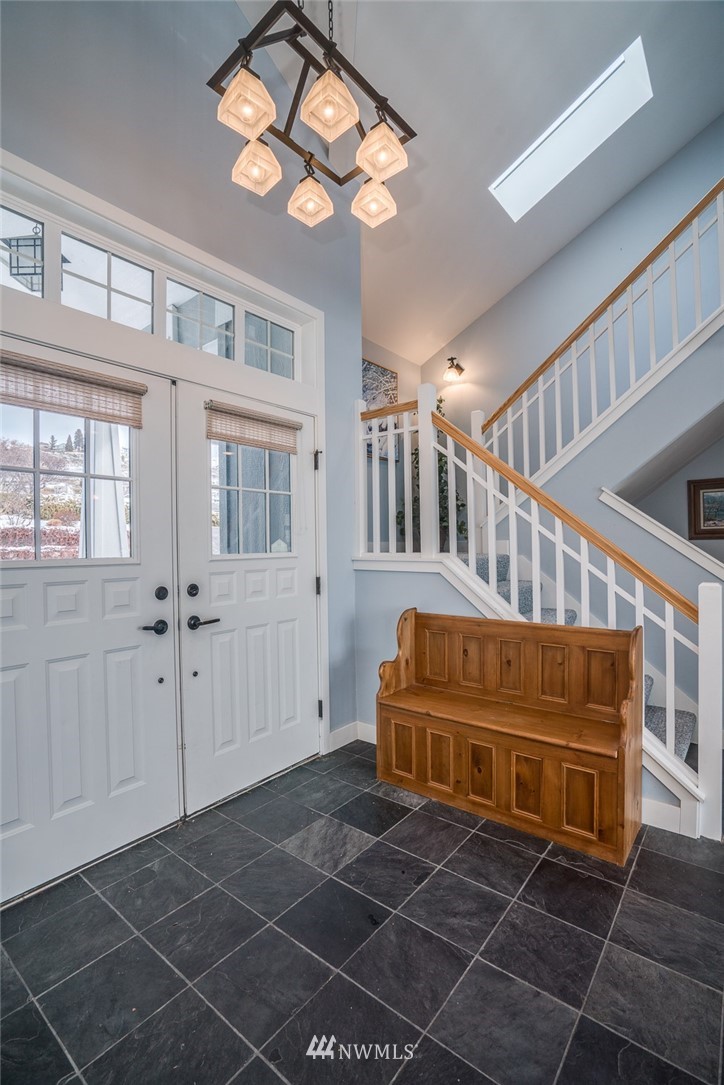 237 Key Lane Chelan, WA 98816 - Photo 8 of 25