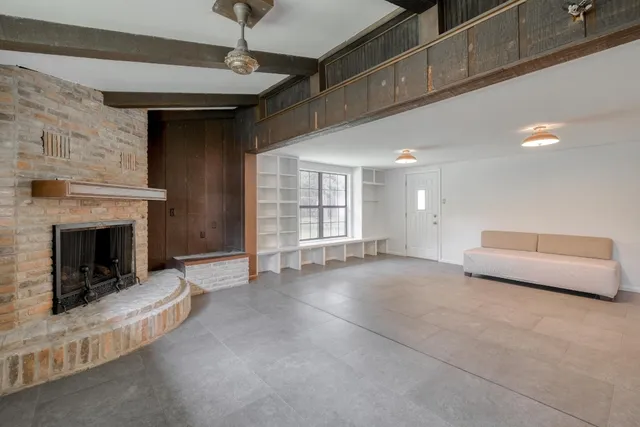 $275,000 | 927 East Walnut Street, La Grange, TX 78945