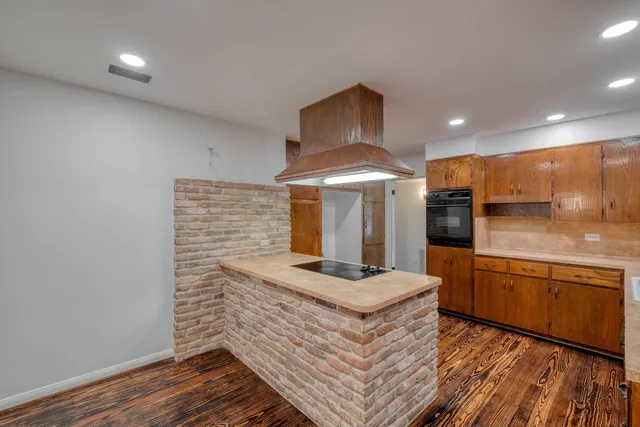 $275,000 | 927 East Walnut Street, La Grange, TX 78945