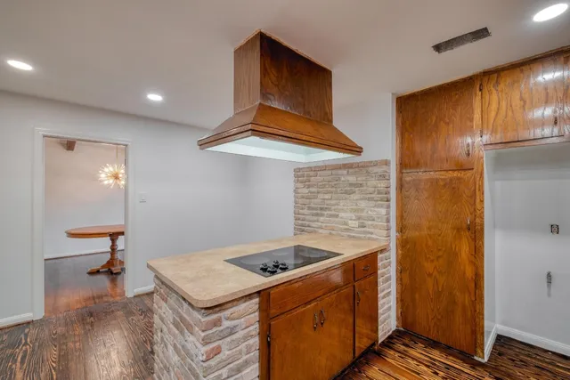 $275,000 | 927 East Walnut Street, La Grange, TX 78945