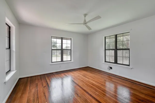 $275,000 | 927 East Walnut Street, La Grange, TX 78945