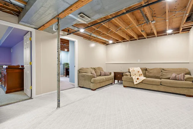 $399,900 | 296 South 150 East, Valparaiso, IN 46383