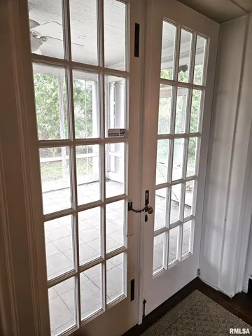 $375,000 | 237 Park Ln Drive, Galesburg, IL 61401