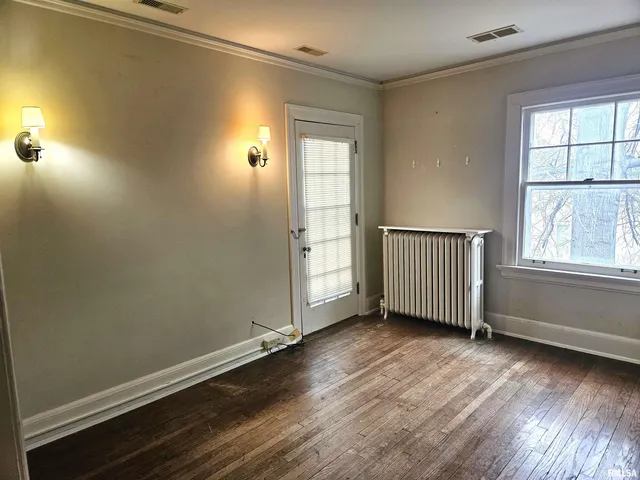 $375,000 | 237 Park Ln Drive, Galesburg, IL 61401