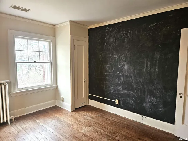 $375,000 | 237 Park Ln Drive, Galesburg, IL 61401