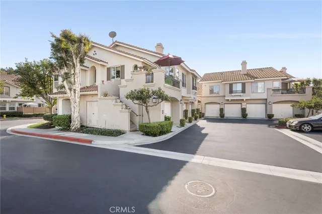 $725,000 | 263 California Court, Mission Viejo, CA 92692