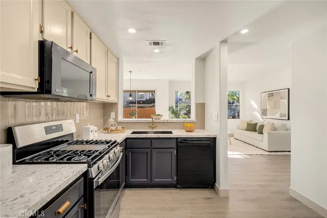 $725,000 | 263 California Court, Mission Viejo, CA 92692