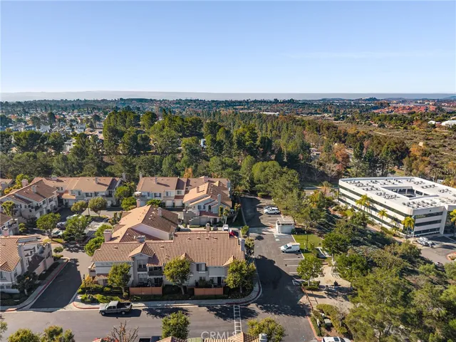 $725,000 | 263 California Court, Mission Viejo, CA 92692
