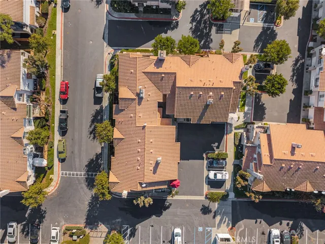 $725,000 | 263 California Court, Mission Viejo, CA 92692