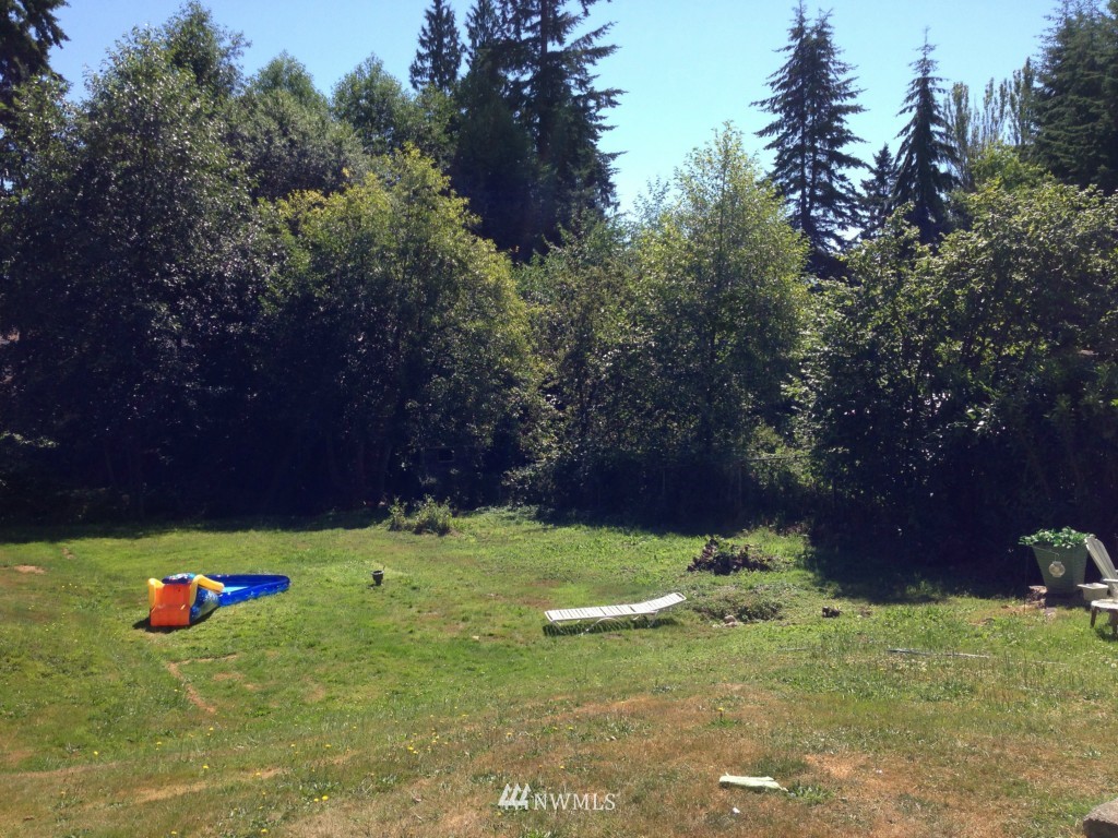 6617 Tyee Road Everett, WA 98203 - Photo 3 of 3 a view of a backyard
