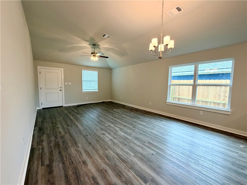 2791 Messenger Way Bryan, TX 77803 - Photo 3 of 15