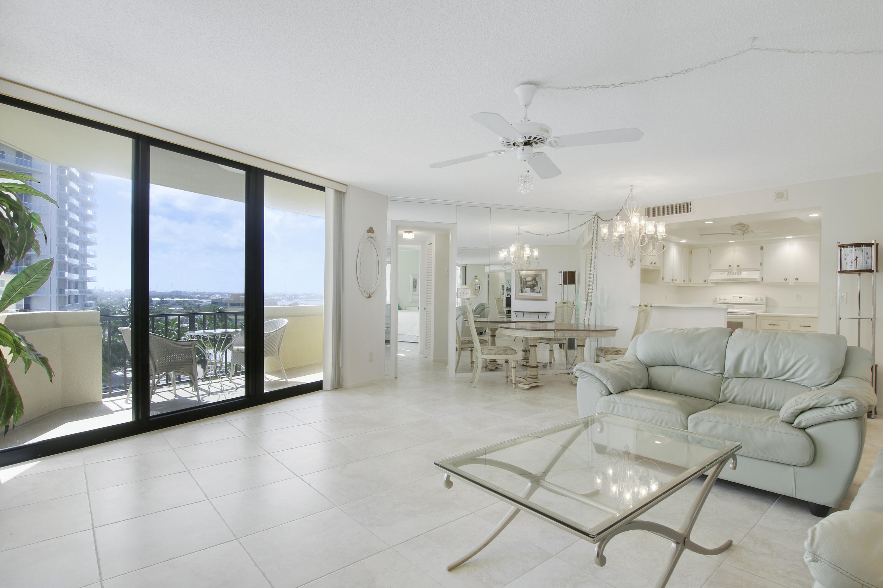 2800 North Ocean Drive, Unit B9A Riviera Beach, FL 33404 - Photo 16 of 41 House2-6