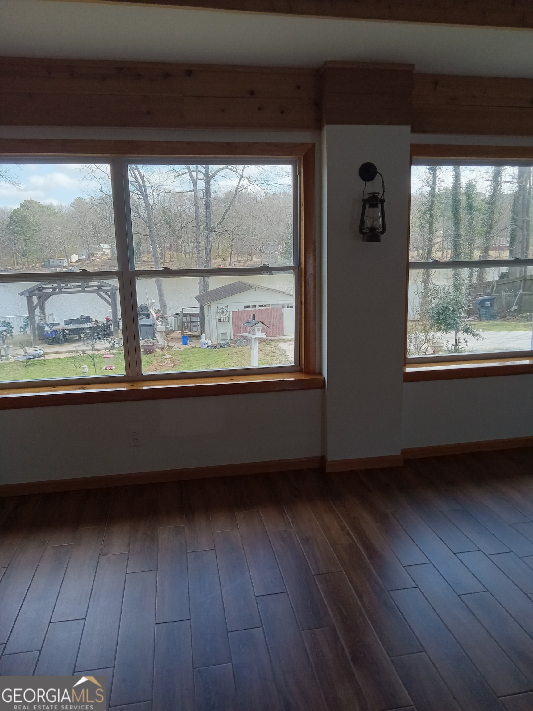 148 West James Circle Hampton, GA 30228 - Photo 4 of 13 a room with window