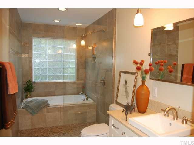 3101 Georgian Terrace Raleigh, NC 27607 - Photo 7 of 12 Master Bath/Spa