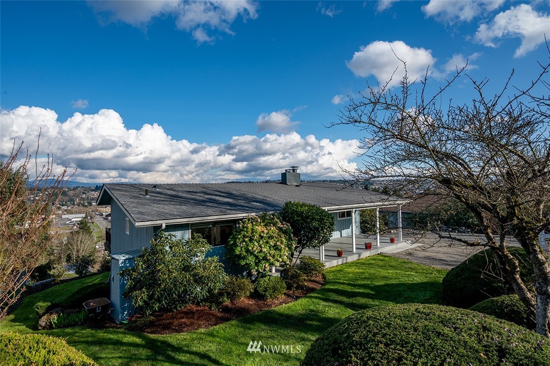 256 Stevens Avenue Northwest Renton, WA 98057 - Photo 1 of 33 Gallery Image 1