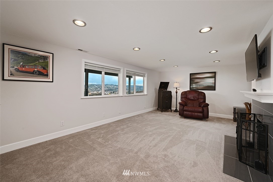 256 Stevens Avenue Northwest Renton, WA 98057 - Photo 22 of 33 Gallery Image 22