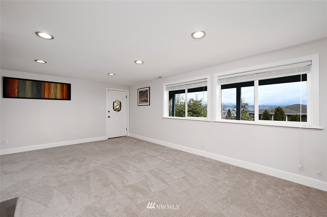 256 Stevens Avenue Northwest Renton, WA 98057 - Photo 24 of 33 Gallery Image 24
