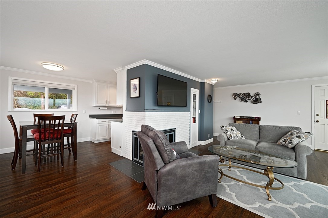 256 Stevens Avenue Northwest Renton, WA 98057 - Photo 7 of 33 Gallery Image 7