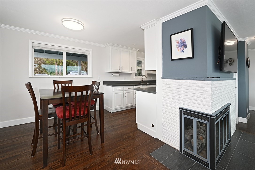 256 Stevens Avenue Northwest Renton, WA 98057 - Photo 8 of 33 Gallery Image 8